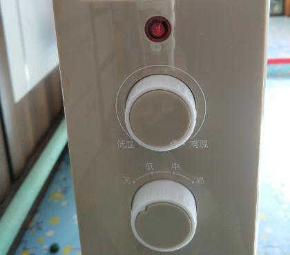 油汀取暖器哪個牌子好美的NY2213-18GW使用評測