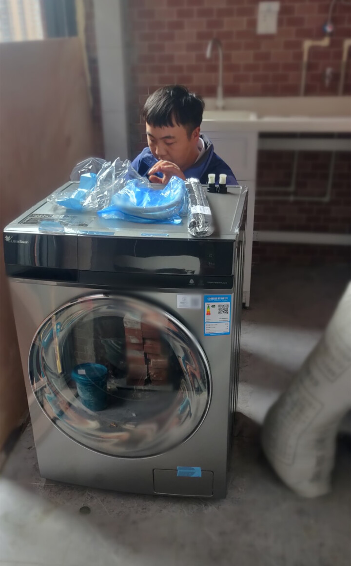 小天鹅（LittleSwan）洗衣机滚筒全自动 超微净泡水魔方10公斤kg护色护形银离子除菌智能家电 洗烘一体TD100VT808WMUADY