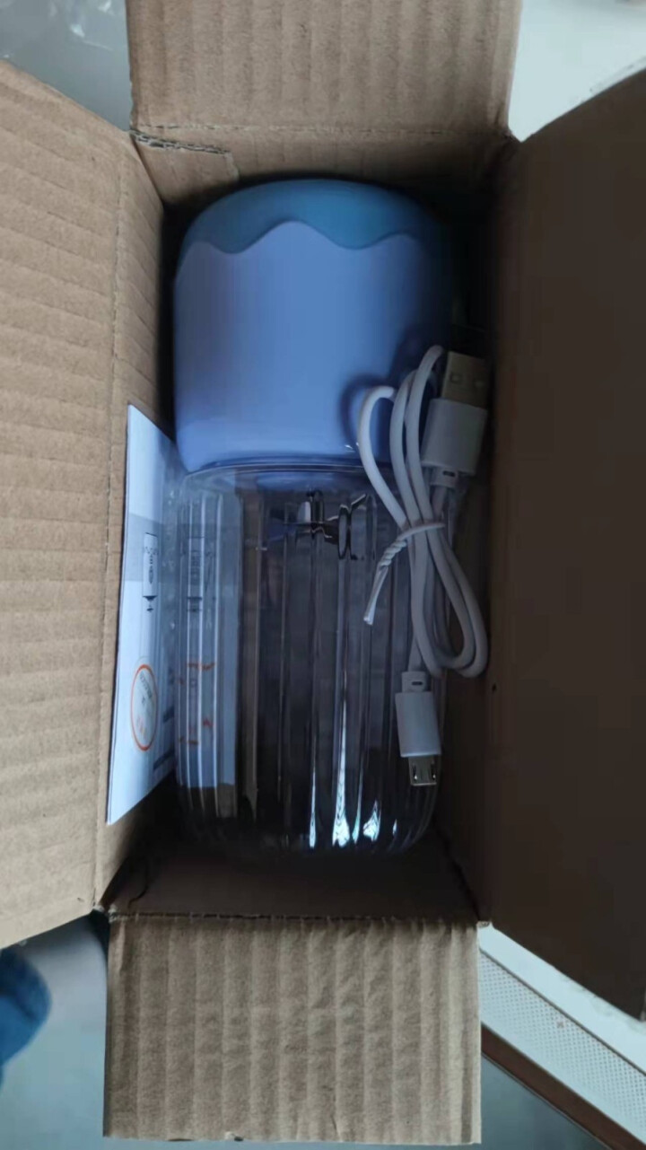 艾美特榨汁机家用小型果汁机充电迷你便携式水果机电动学生榨汁杯 随机颜色-(2叶刀头)