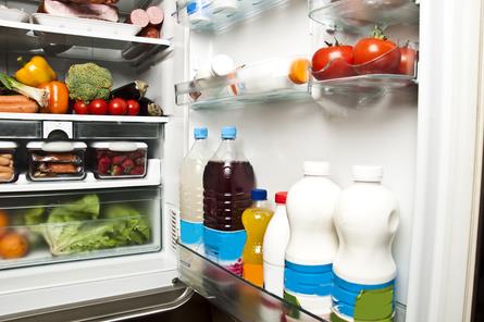 冰箱内食物摆放有讲究 位置不对或会影响食品品质