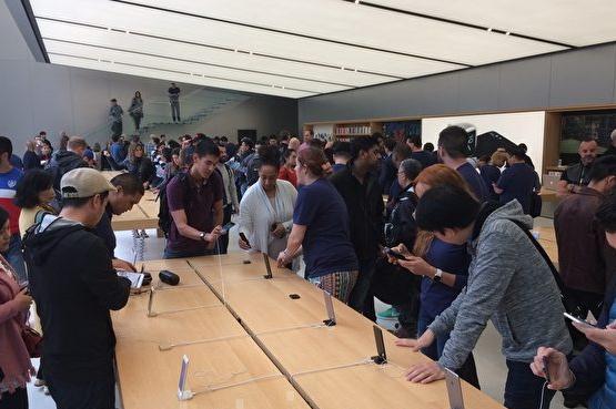 苹果iPhone 7“滞销” 苹果明年初将减产10%