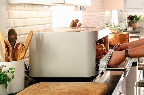 智能电烤箱Brava一次可以加热多种食物
