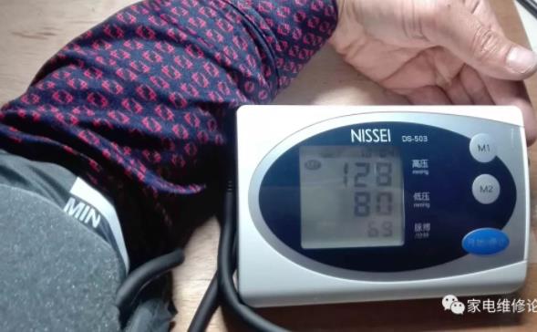 日精电子血压计电源损坏故障维修（DS-503）