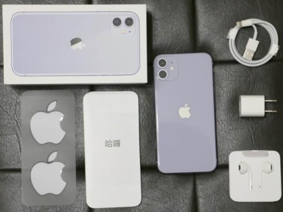 苹果iPhone11双机开箱 高阶款独享快充配件