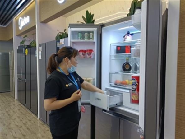 智能化中高端冰箱受欢迎 产品结构不断升级