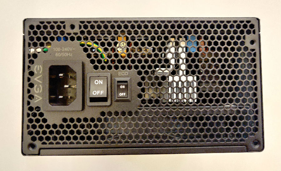 艾维克科技台式电脑电源860W使用评测插图2