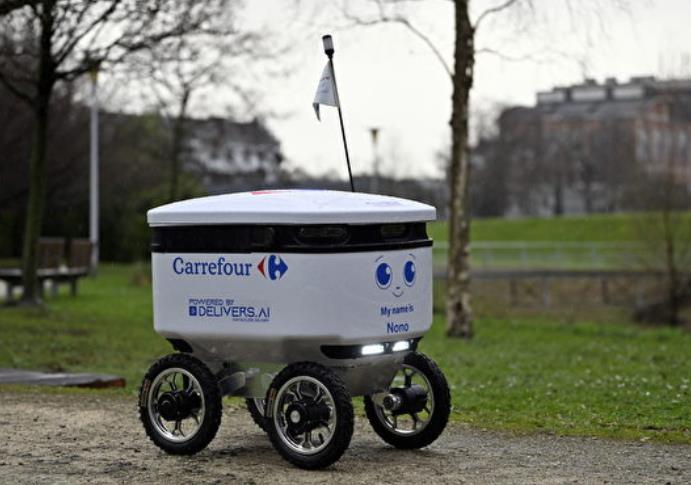 比利时家乐福测试自动送货机器人