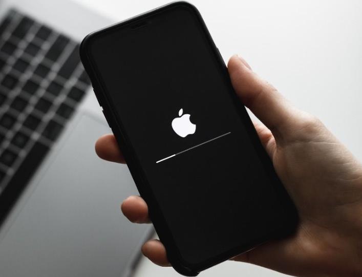 苹果iOS17发布前最后一次大更新，修复三大错误