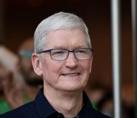 掌舵苹果12年 CEO库克开始寻找接班人选